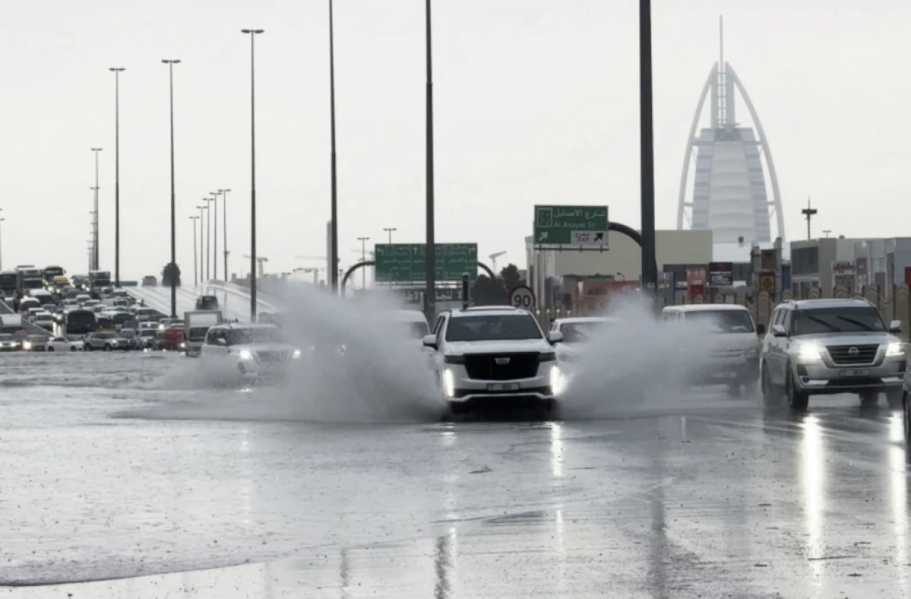 Unprecedented Rainfall Hits UAE, Flooding Dubai: Climate Change&#039;s Toll