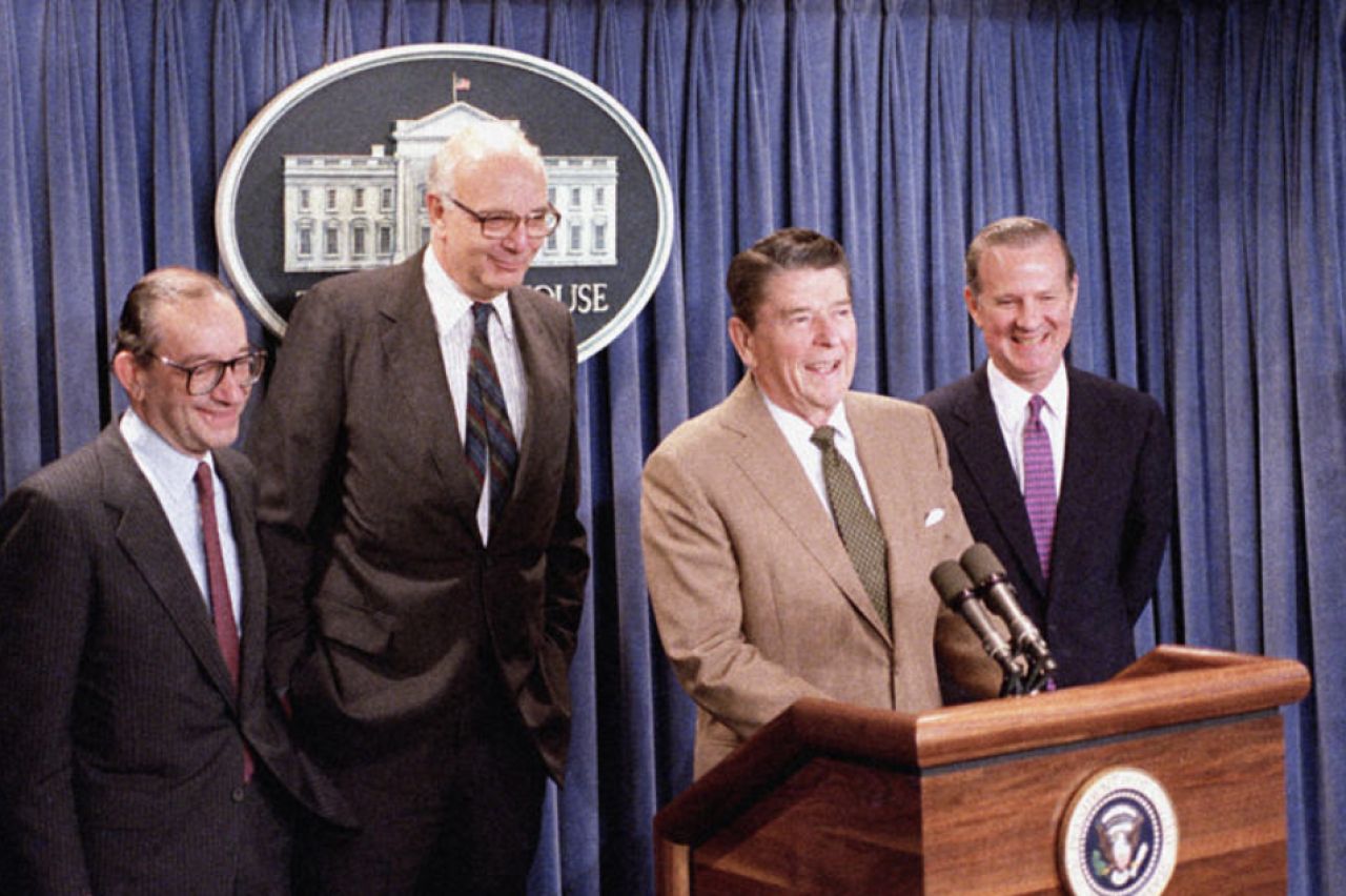 Fed Dissent Could Return After 30 Years as Political Pressure Mounts on Powell