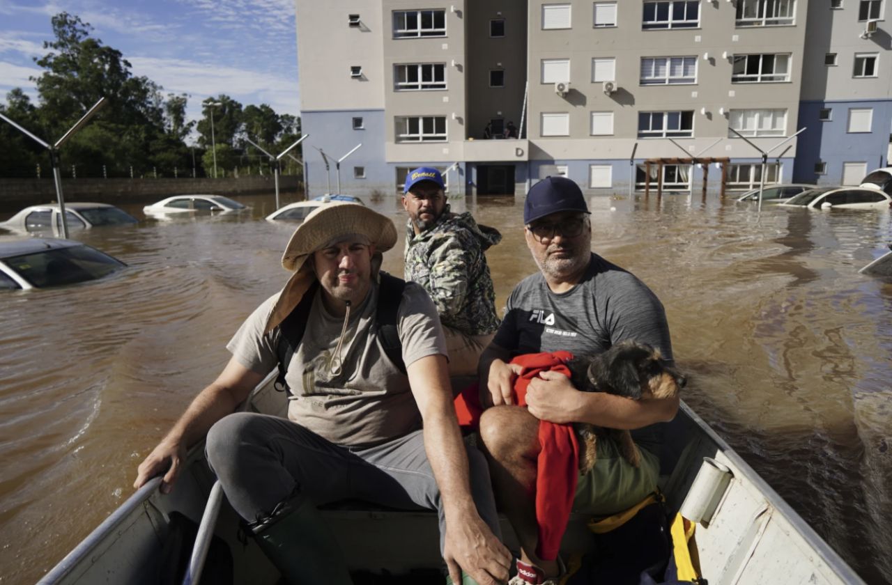 Rescue Amidst Chaos: Caramelo&#039;s Triumph in Brazilian Floods