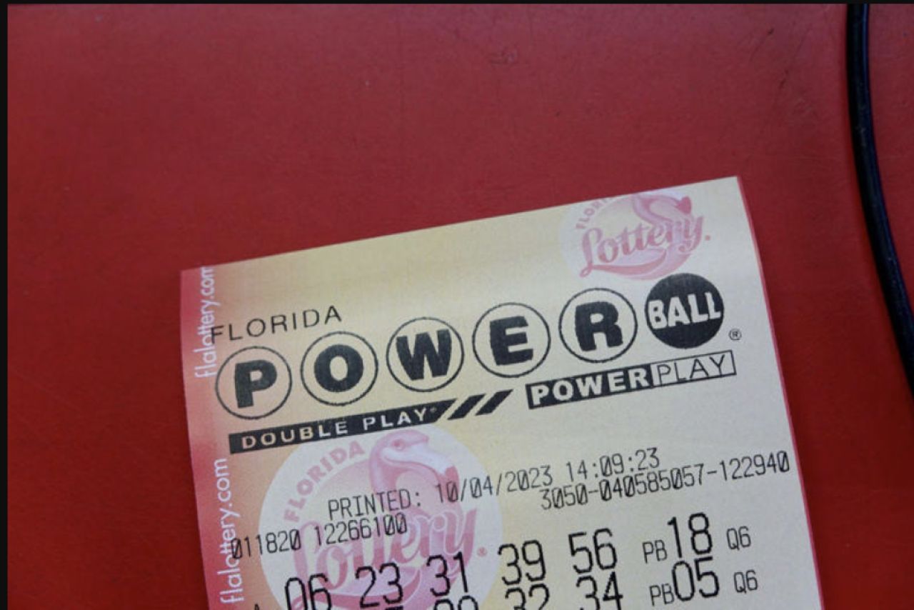 Powerball Results for April 1: $195 Million Jackpot Rolls Over, No Winners Yet