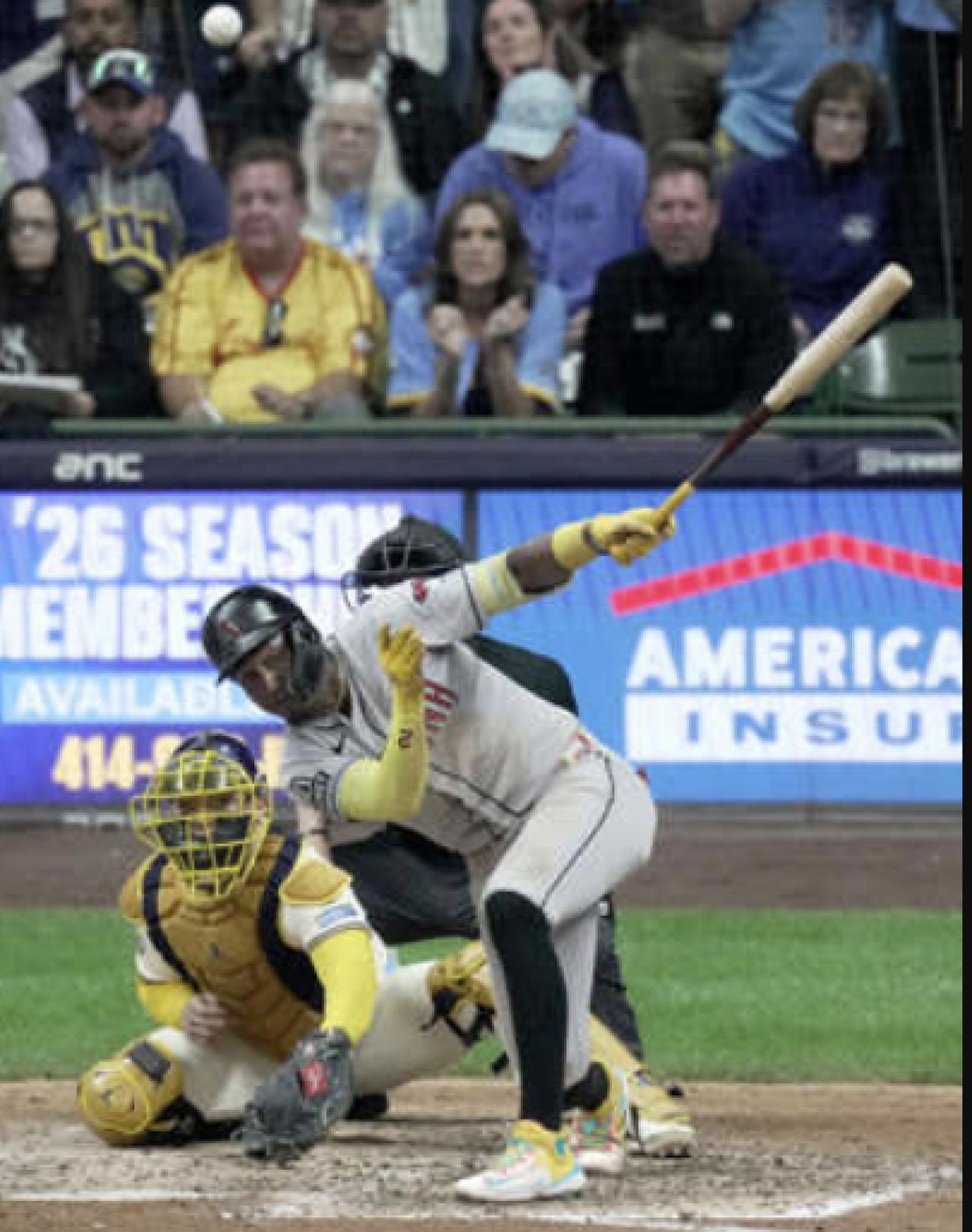 Diamondbacks Edge Brewers: Alexander’s Homer and Nelson’s Pitching Lead the Way