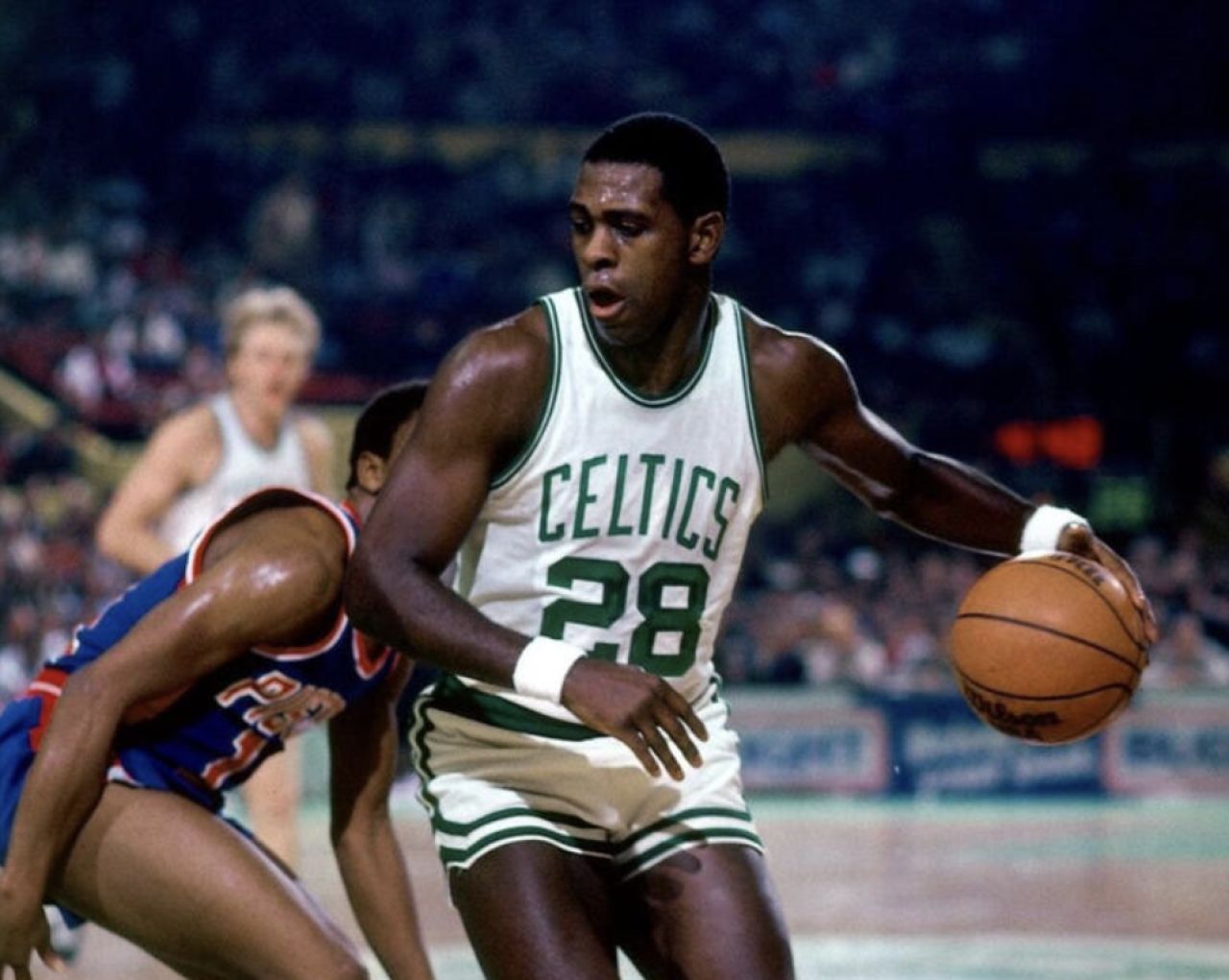 Quinn Buckner and the Story Behind Celtics Jersey No. 28: A Steady Force in Boston’s Legacy