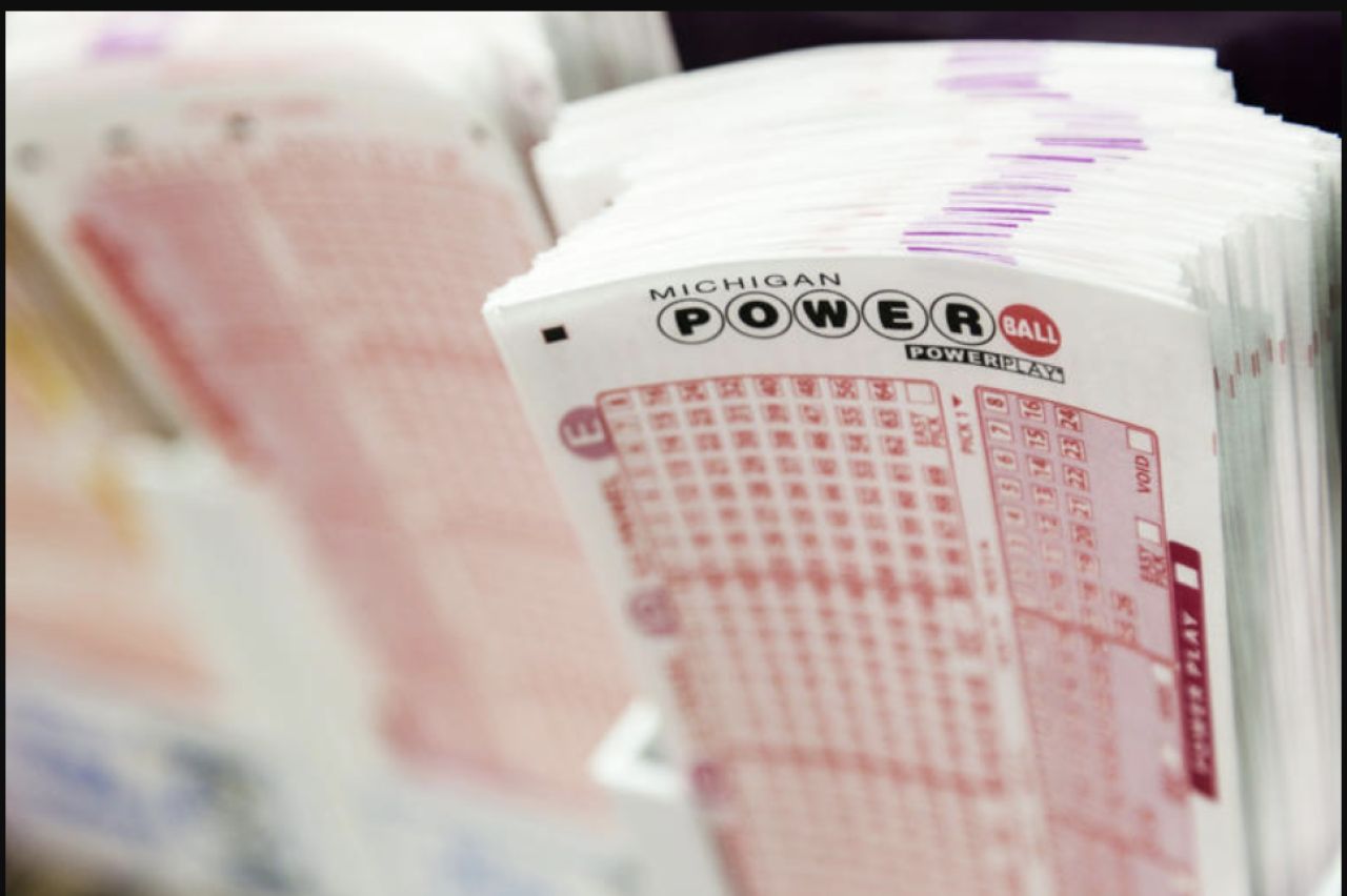 Powerball Jackpot Soars to $400 Million After No Winner on Wednesday Night