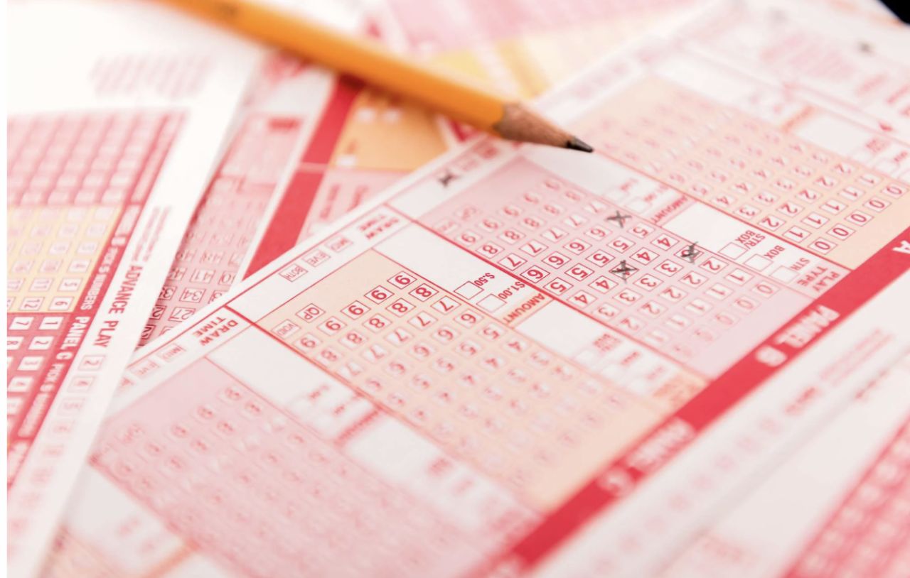 Bird Brings Luck: Ohio Man Turns &ldquo;Sign&rdquo; Into $2.4 Million Lottery Win