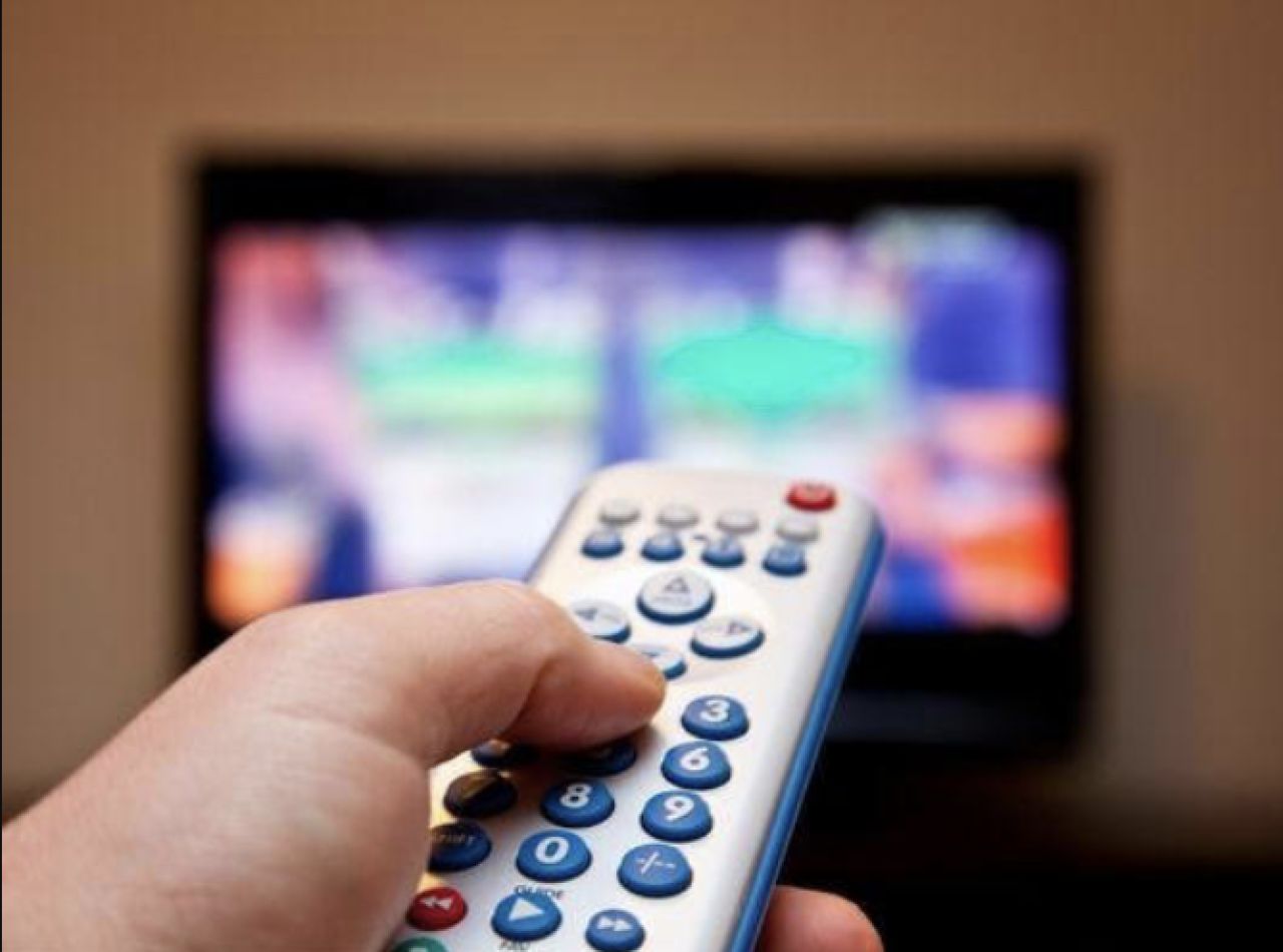 Ultimate Weekend Sports TV Guide: Football, Racing, Baseball &amp; More