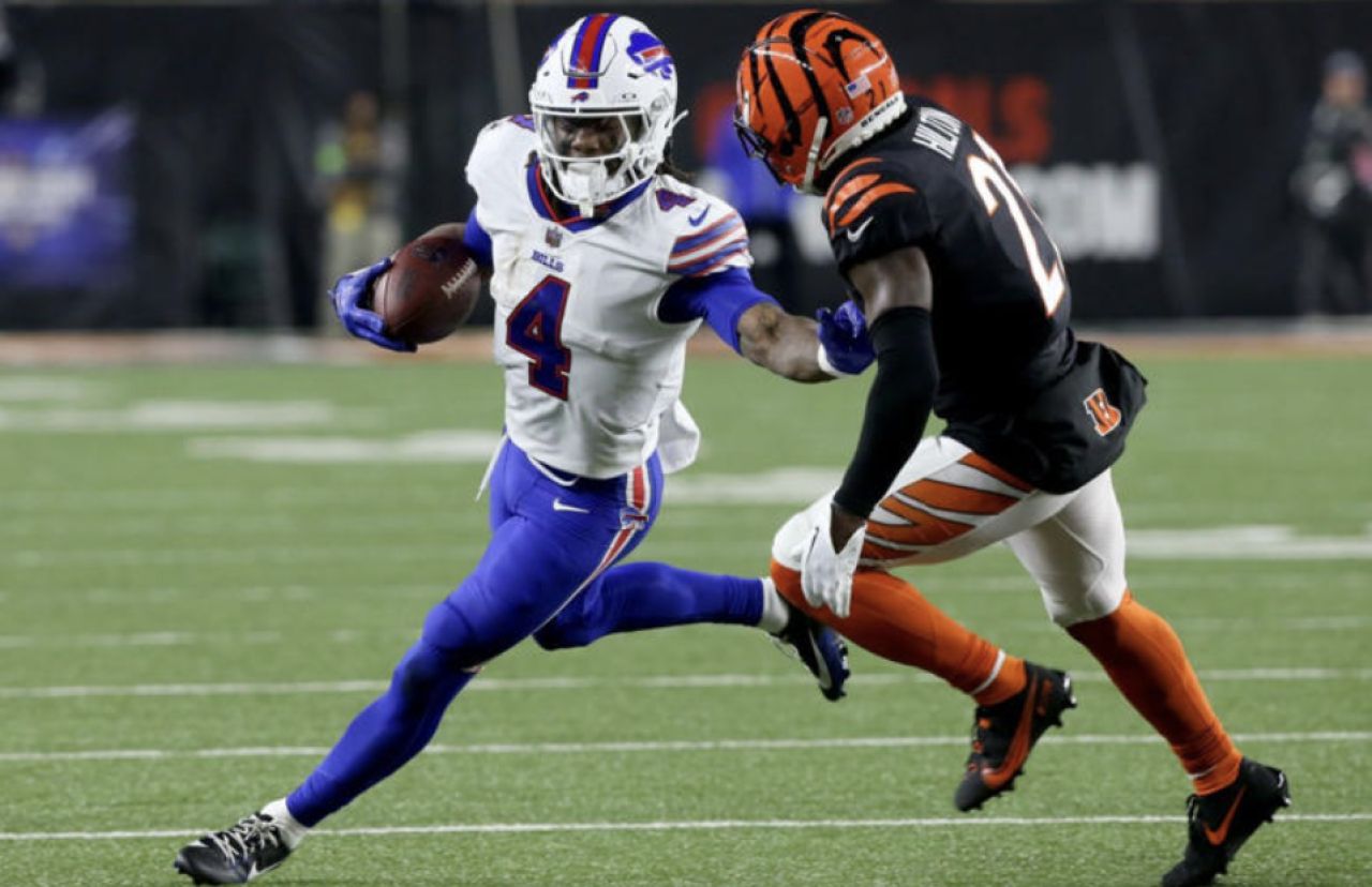 Bills Lock In James Cook With Massive 4-Year, $48M Deal Ahead of 2025 Season