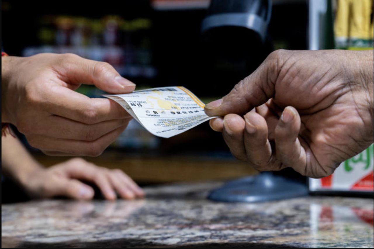 Minnesota Lottery Buzz Grows After $250,000 Powerball Win in Eagan and $126 Million Jackpot Rise