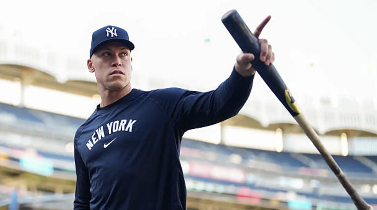 Red Sox vs. Yankees Showdown: Odds, Predictions &amp; Expert Betting Breakdown