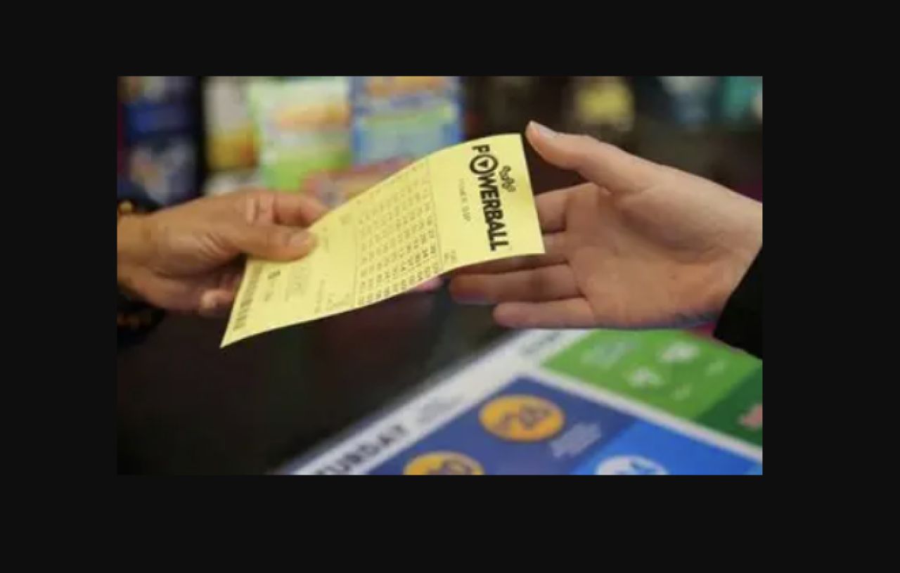Four Lucky Lotto Winners Strike $250K Each — Powerball Rolls to $33 Million!