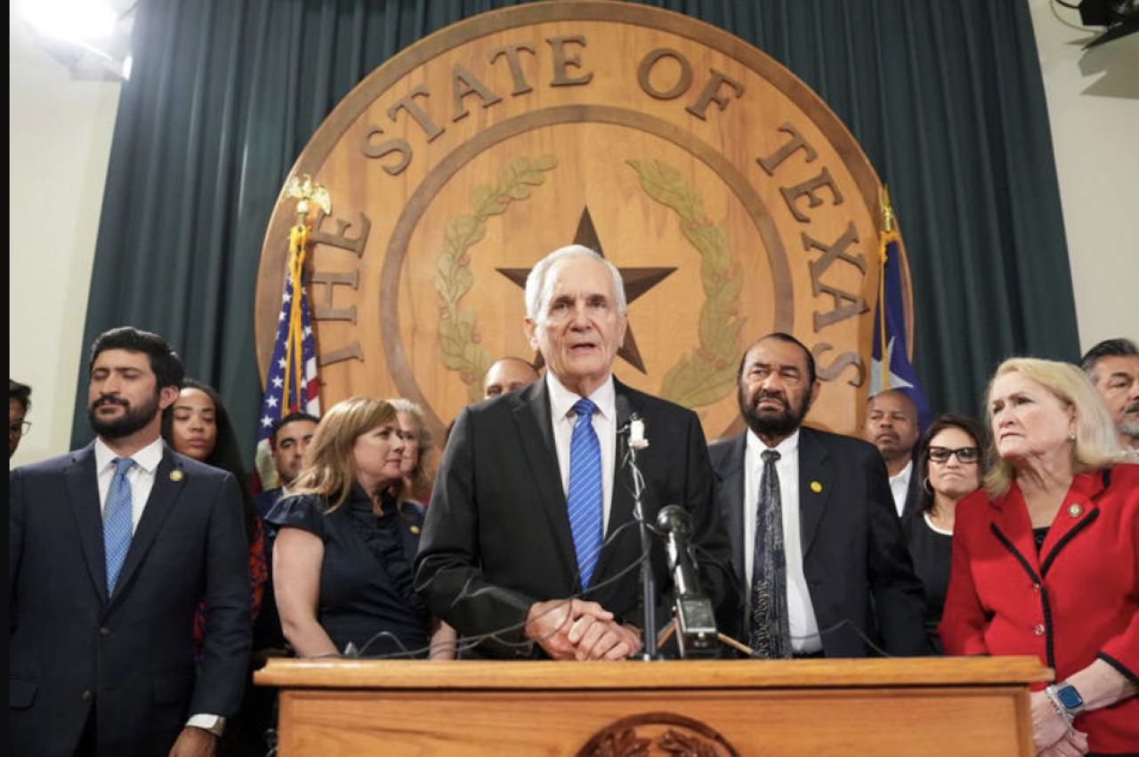 Lloyd Doggett Bows Out: How Texas’ New GOP Map Clears the Path for Greg Casar